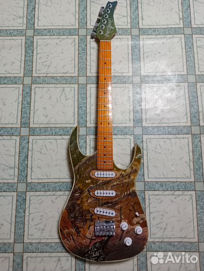 Электрогитара