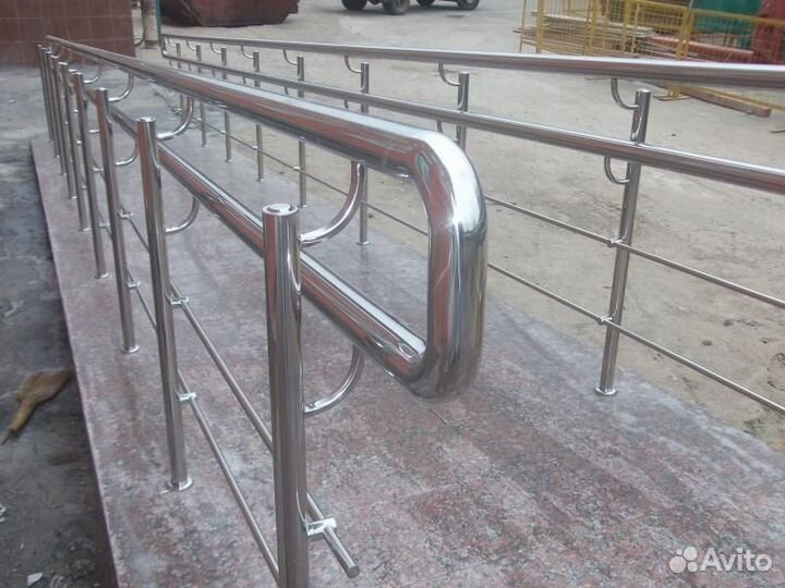 Стеклянные перила