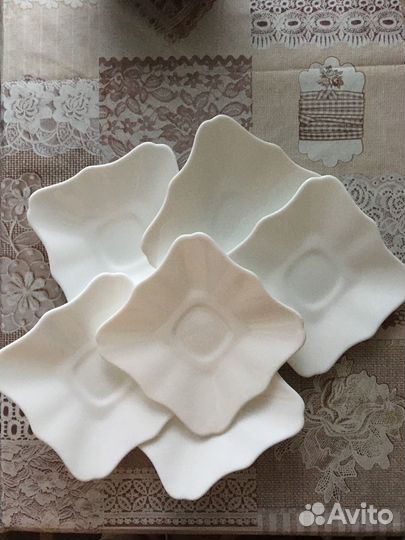 Тарелки десертные новые