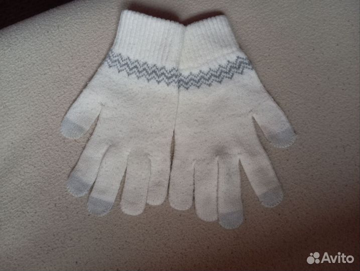 2 комплекта шапка, шарф, варежки