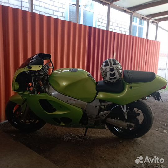 Сузуки 750