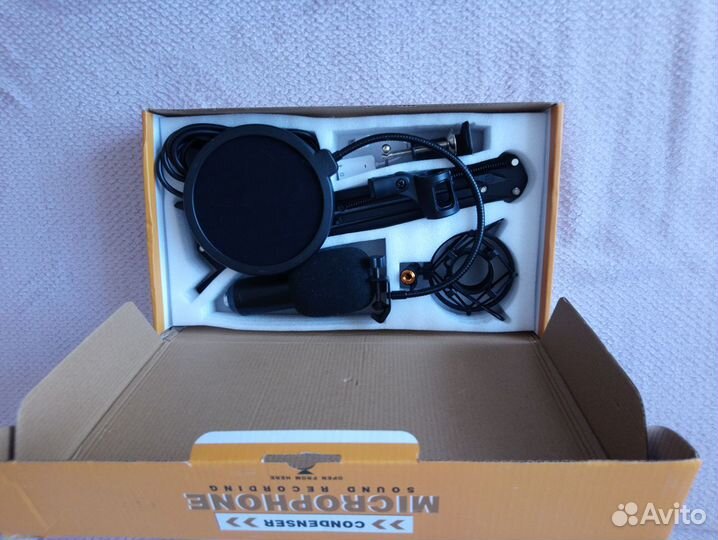 Микрофон универсальный конденсаторный D7066BS