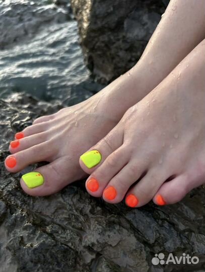 Маникюр,педикюр