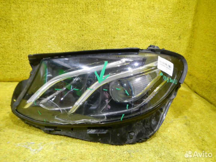 Фара левая Mercedes-Benz E-Class