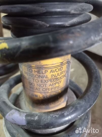 Стойки задние Субару Форестер