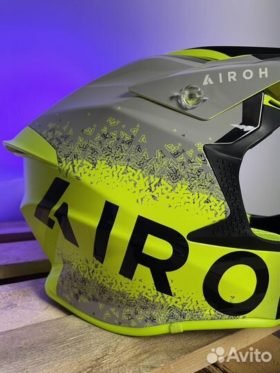 Внедорожный шлем Airoh Twist 2.0 Yellow