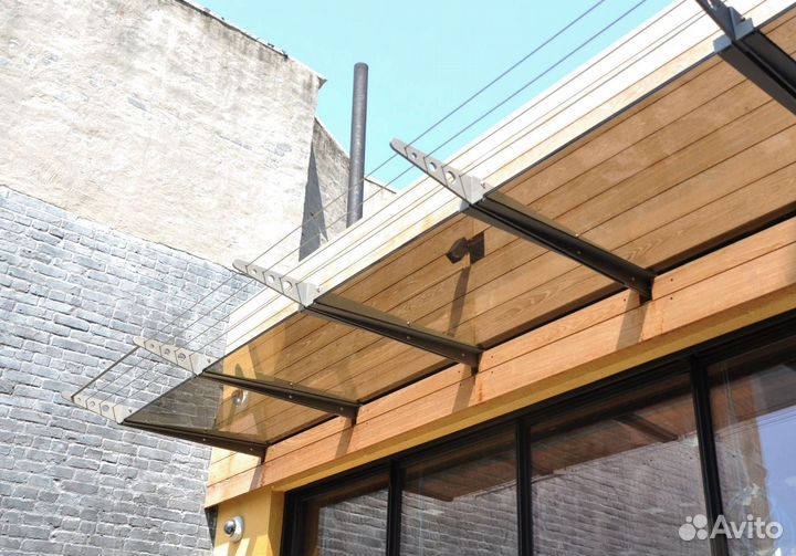 Навес из стекла