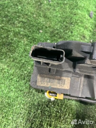 Замок двери задней левой Hyundai i20 1 (PB) 2008-2