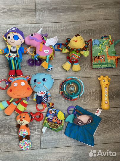 Игрушки для малышей lamaze gulliver tiny love