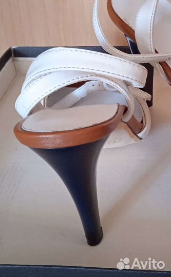 Босоножки женские