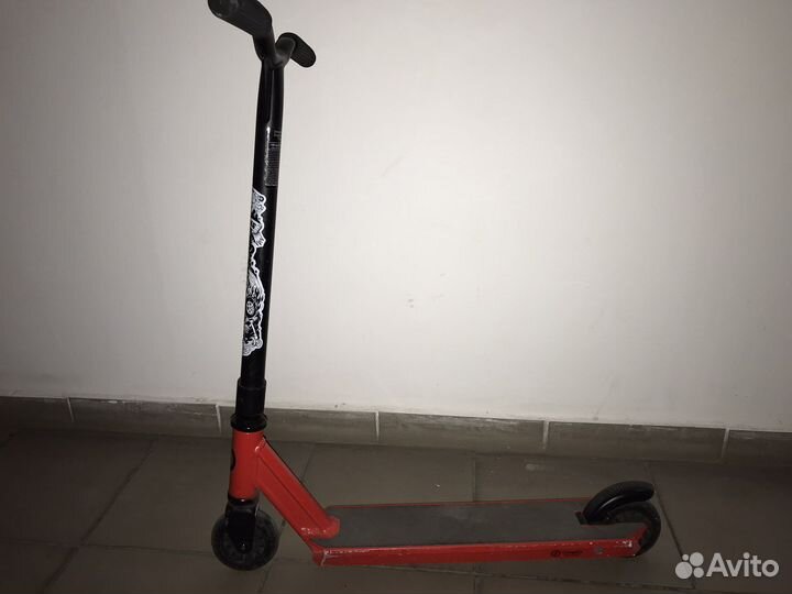 Трюковой детский самокат