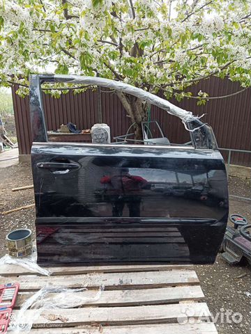 Дверь передняя правая черная Lexus RX 300/330/35/4