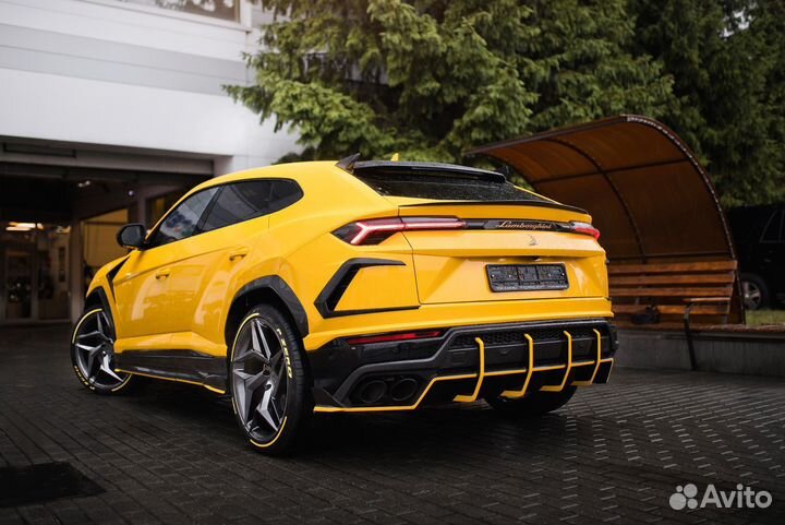 Карбоновый обвес Lamborghini Urus