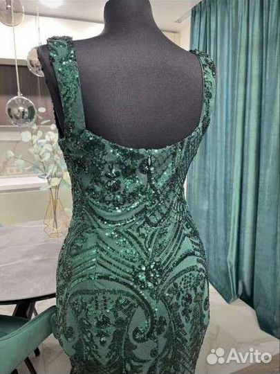 Платье вечернее