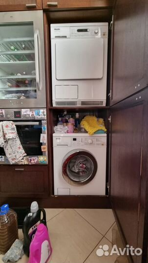 Сушильная машинка Miele T8422c