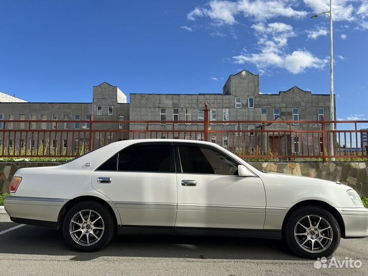 Toyota Crown 2.5 AT, 2000, 285 619 км