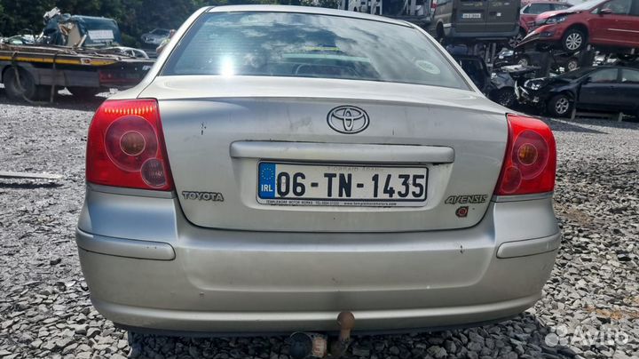 Амортизатор задний правый toyota avensis T25 2006