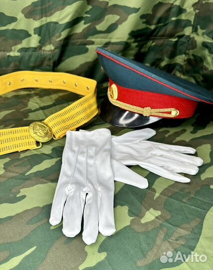 Перчатки парадные белые