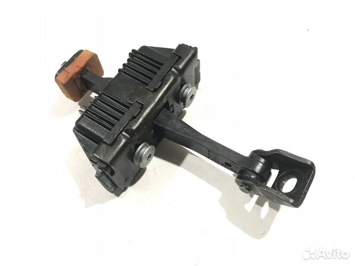 Ограничитель задний левый BMW X5 E53