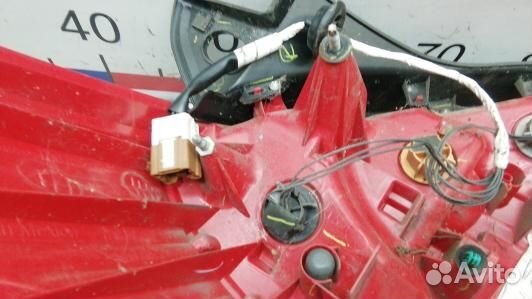 Фонарь задний правый nissan tiida C11X (1SK58MY01)