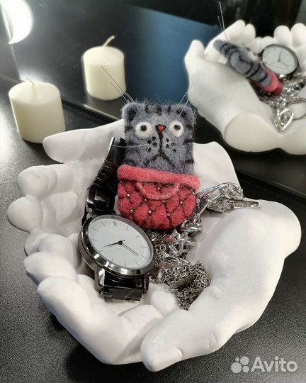 Броши, брелки ручной работы из шерсти