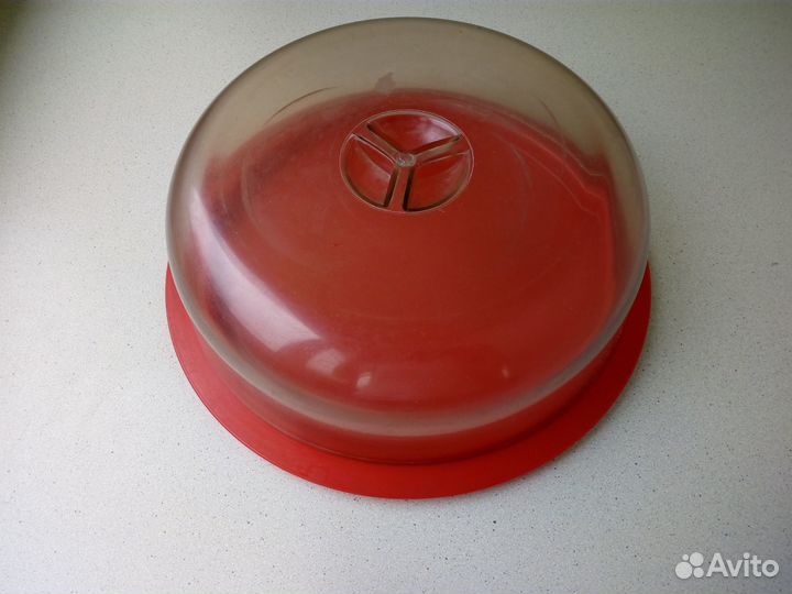 Тортница с крышкой