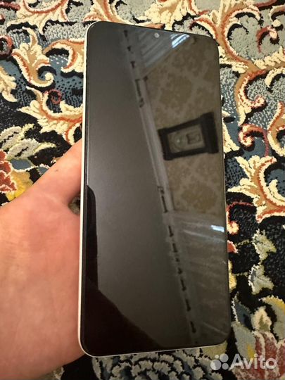 Samsung Galaxy A13, 4/64 ГБ