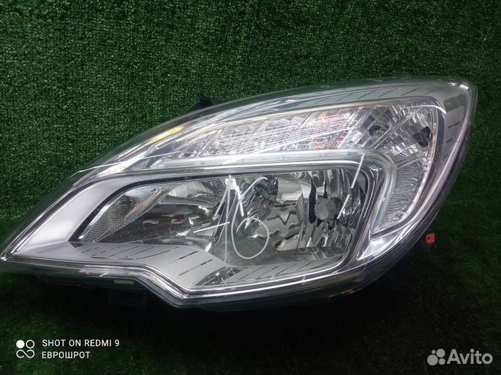 Фара левая Opel Meriva B (2010-2018)