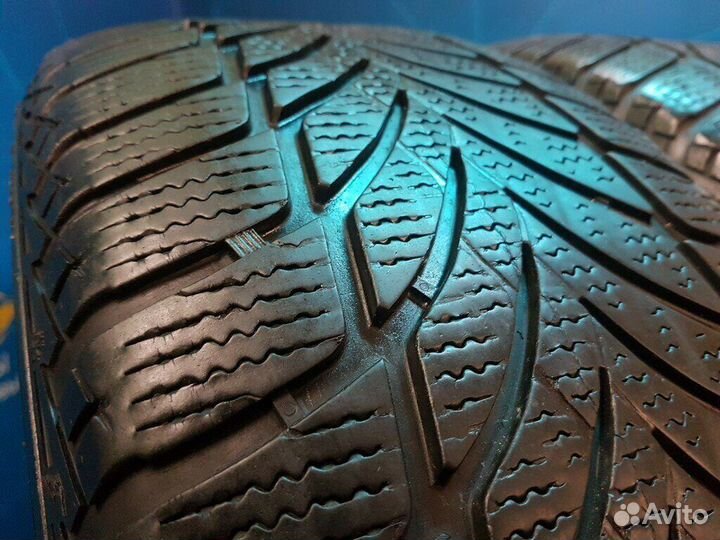 Goodyear UltraGrip Ice 2 215/55 R16