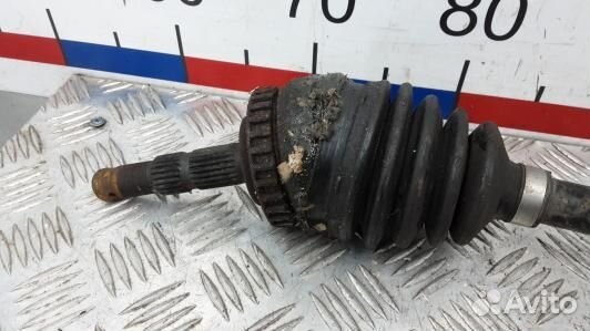 Привод передний правый opel corsa C (YBE06N101)