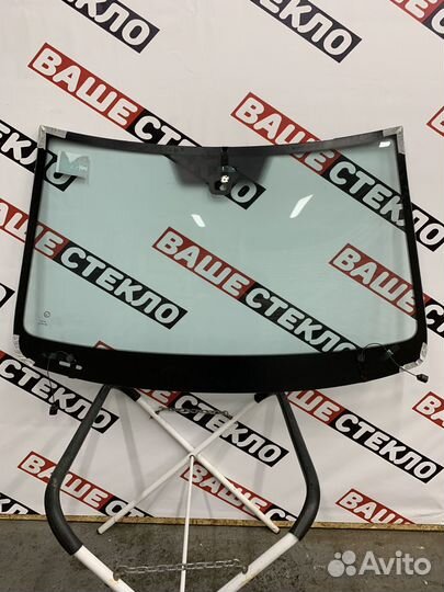 Лобовое стекло Volkswagen Passat CC