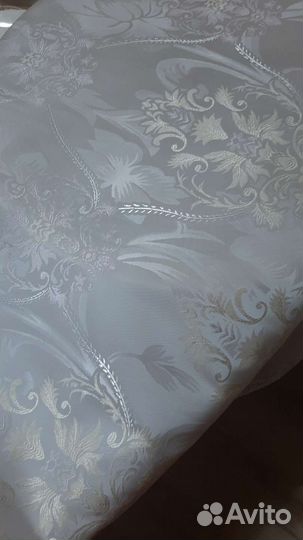 Скатерть новая плотная 200130