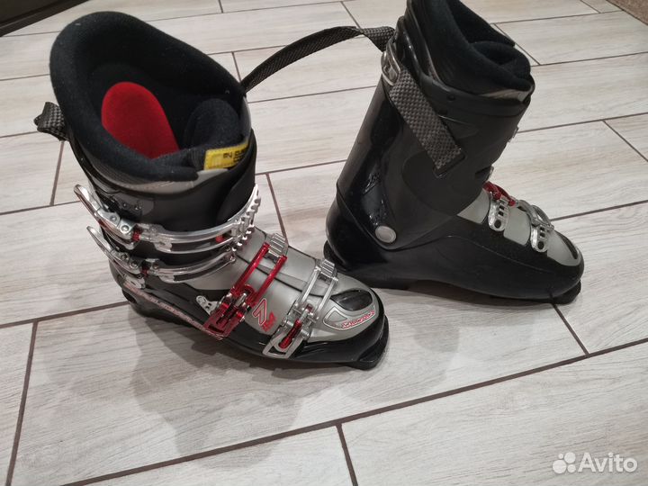 Горнолыжные ботинки Salomon