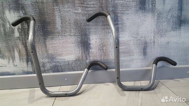 Кронштейн- крюк для велосипедов