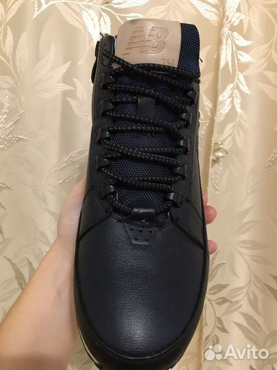 Спортивные ботинки