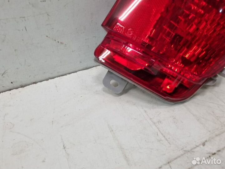 Фонарь противотуманный задний правый Toyota Land