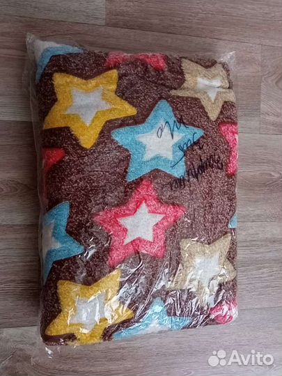 Пледы и покрывало