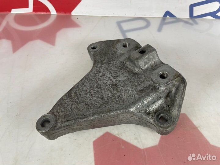 Кронштейн кпп левый Vw Golf MK6 1.4 2012