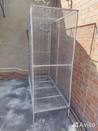 Металлический вольер