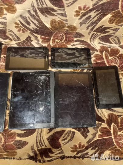 Лот(планшеты на запчасти,под восстановление)