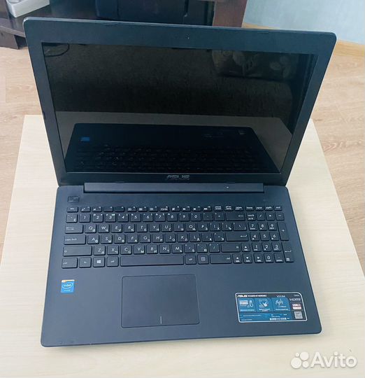 Ноутбук Asus x553m