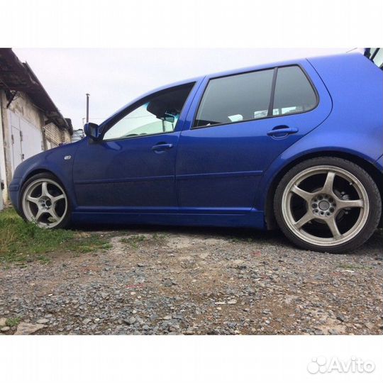 Накладки на пороги Volkswagen Golf 4 SRS-Tec