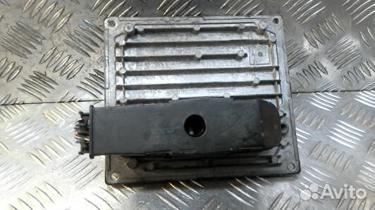 Блок управления двигателем ford focus 2 (93D13PF01