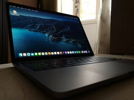 Macbook pro 13 2020 i5 16 Гб озу 1 Тб SSD
