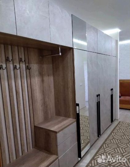 Гардеробная на заказ в прихожую