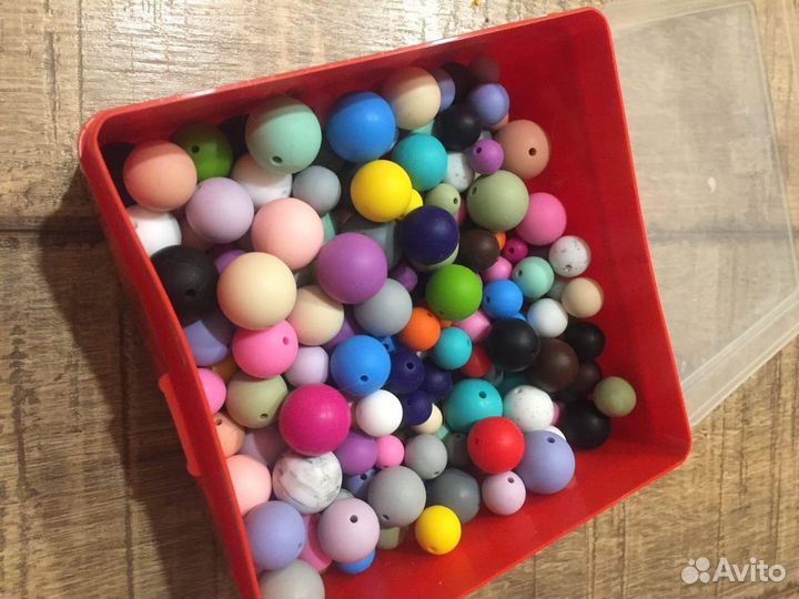 Силиконовые грызунки и бусины