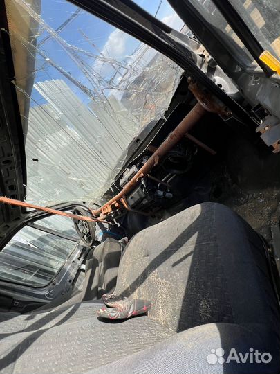 ГАЗ ГАЗель Next 2.8 МТ, 2015, битый, 150 000 км