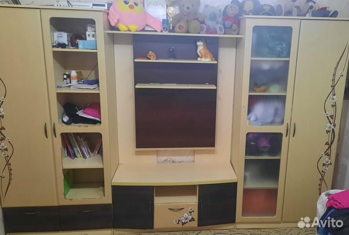 Стенка в гостиную бу