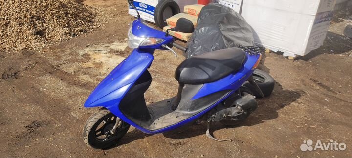 Скутер инжекторный Suzuki Address V50 4T