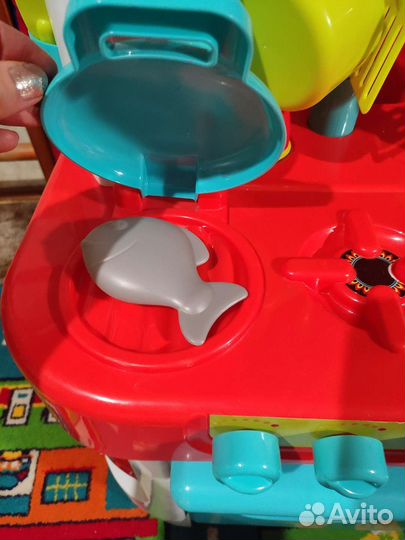 Детские игрушки кухня